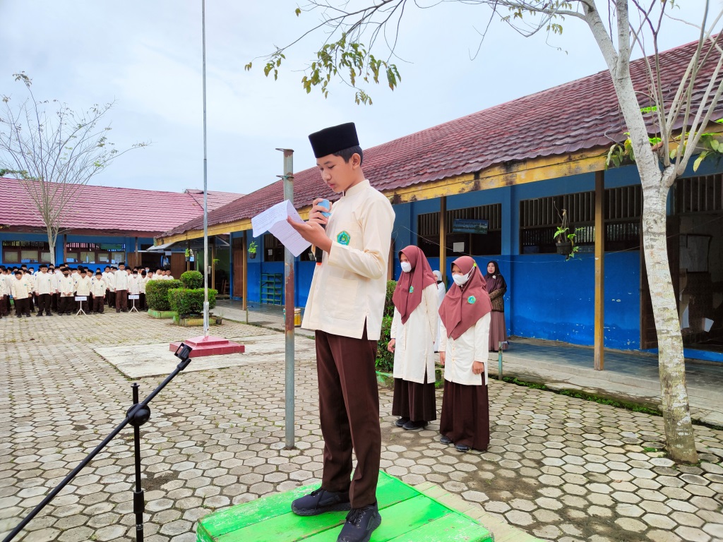 {"id":9,"name":"Sosial Budaya","slug":"sosial-budaya","created_at":"2022-09-05T13:15:39.000000Z","updated_at":"2022-08-03T16:52:03.000000Z"}