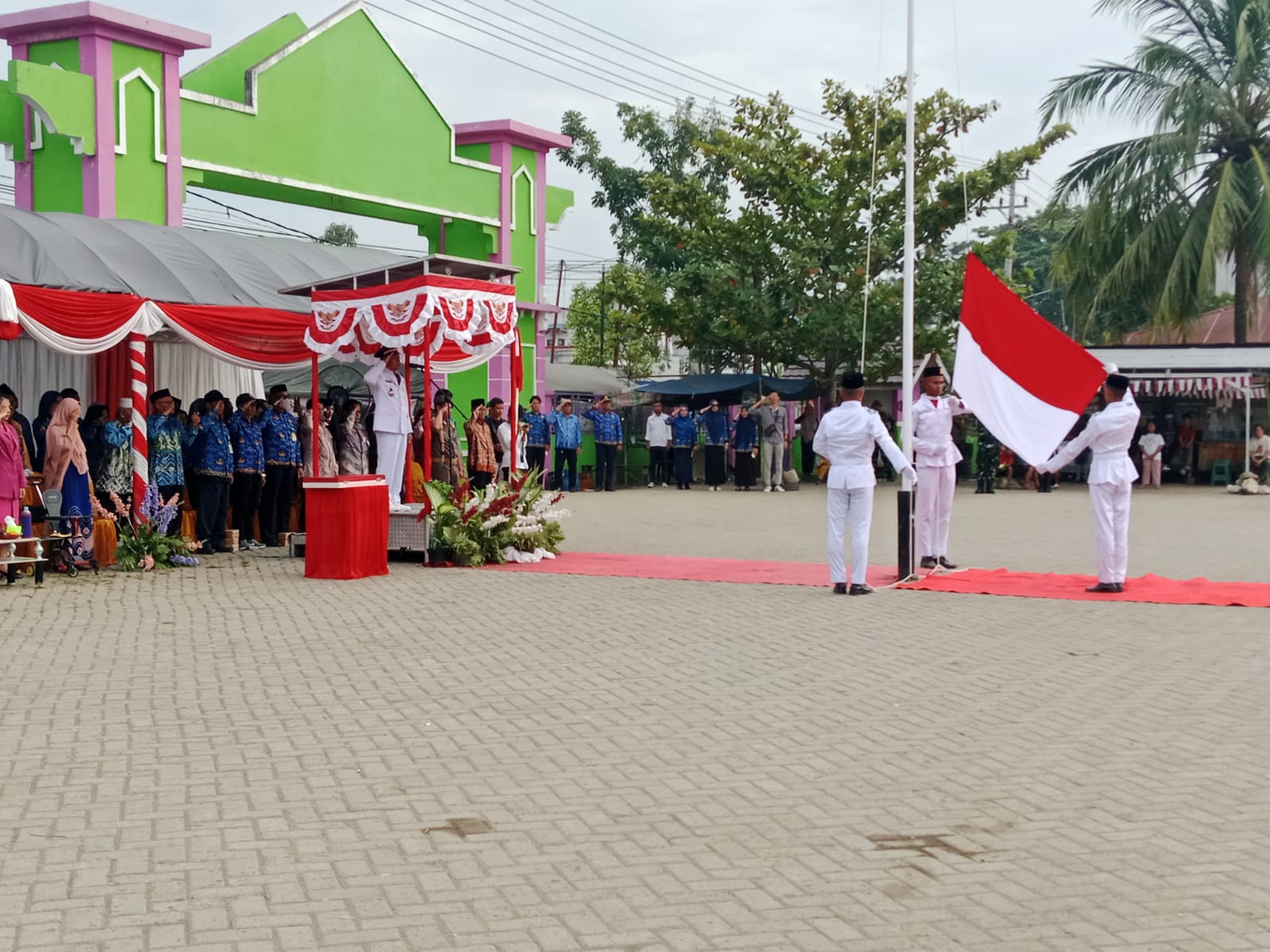{"id":9,"name":"Sosial Budaya","slug":"sosial-budaya","created_at":"2022-09-05T13:15:39.000000Z","updated_at":"2022-08-03T16:52:03.000000Z"}